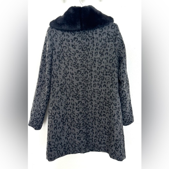 Women's XHILARATION Black Gray Animal Print/Fur Collar Coat Size Medium - Picture 2 of 8